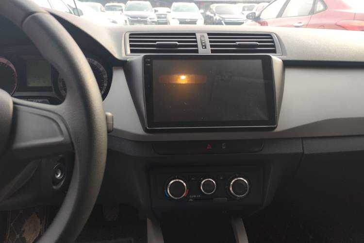 Used Skoda Fabia 2017 1.4L Manual Enjoy Edition
