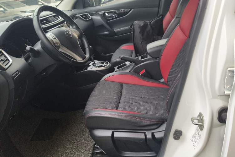 Used Nissan Qashqai 2016 2.0L CVT Luxury Edition
