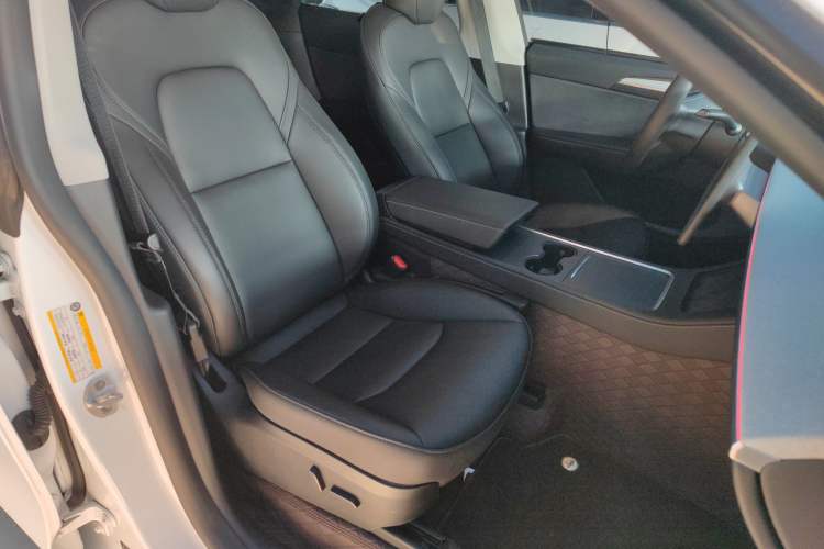 Used Tesla Model Y 2024 Rear-Wheel-Drive Version
