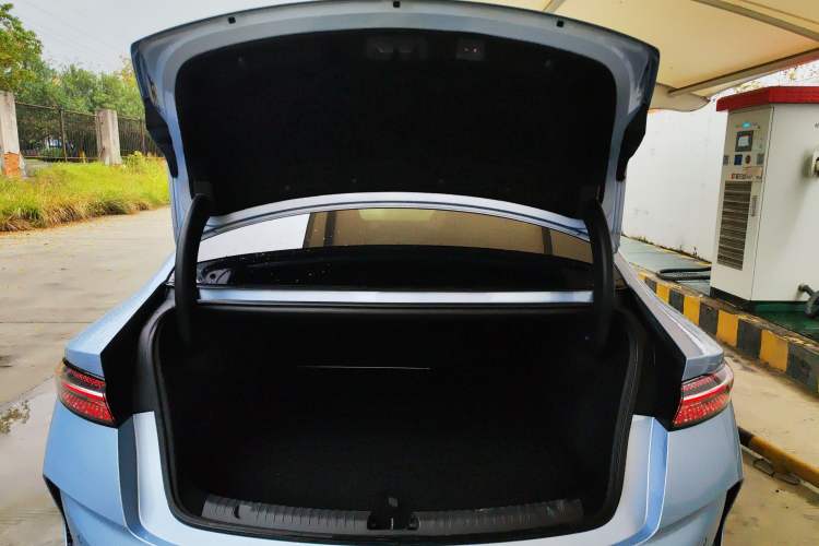 Used BYD Seal 2022 700 km Long-Range Rear-Wheel-Drive Version
