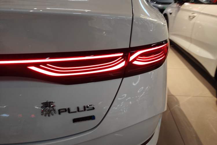 Used BYD Qin PLUS 2025 DM-i Smart Drive 120KM Superior Model