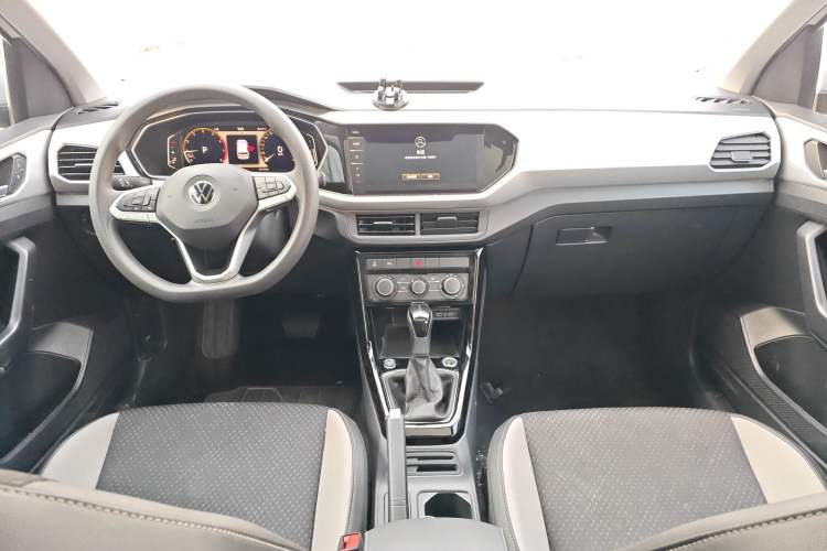 Used Volkswagen Tacqua 2023 200TSI DSG Joy-Connect Edition
