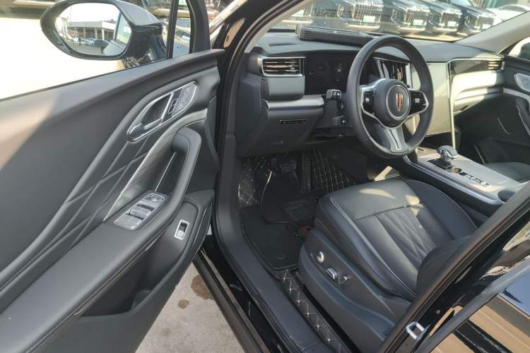 Used Hongqi HS7 PHEV 2024 2.0T PHEV Four-Wheel Drive Flagship Edition 6 Seats
