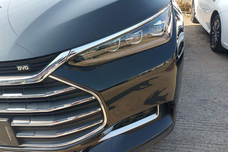 Used BYD Tang 2019 2.0T Automatic SmartConnect Luxury Edition 5 Seats China VI Standard