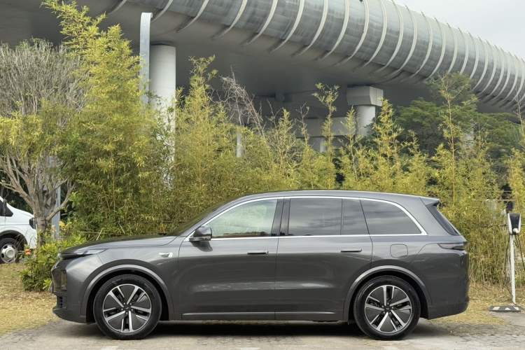 Used Li Auto L8 2024 PRO Model
