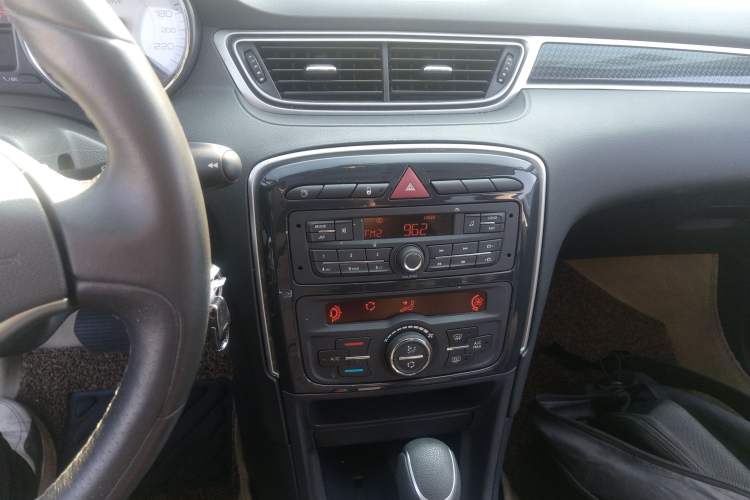 Used Peugeot 308 2014 Enjoy Edition Classic 1.6L Automatic Premium Model
