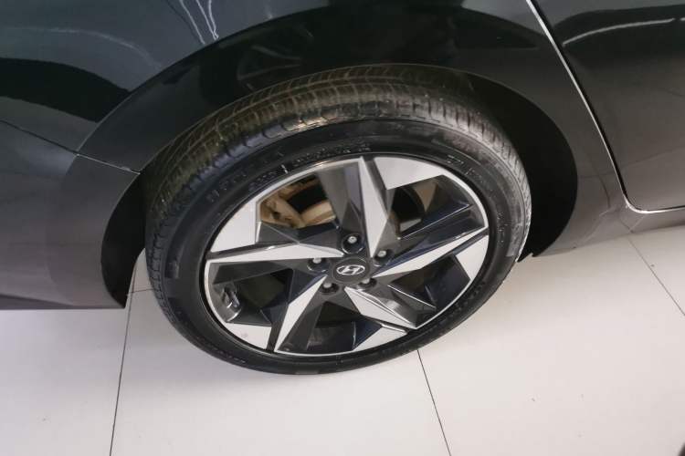 Used Hyundai Elantra 2021 240TGDi DCT LUX Prestige Edition