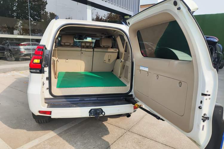 Used Toyota Prado 2018 3.5L Automatic TX-L with Rear-Mounted Spare Tire