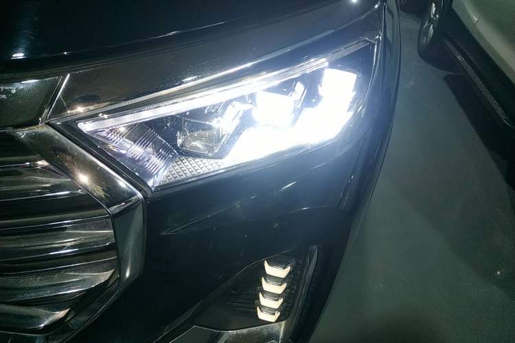 Used JETOUR X90 2022 Zilong 2.0T DCT Wushen Edition 7-Seater
