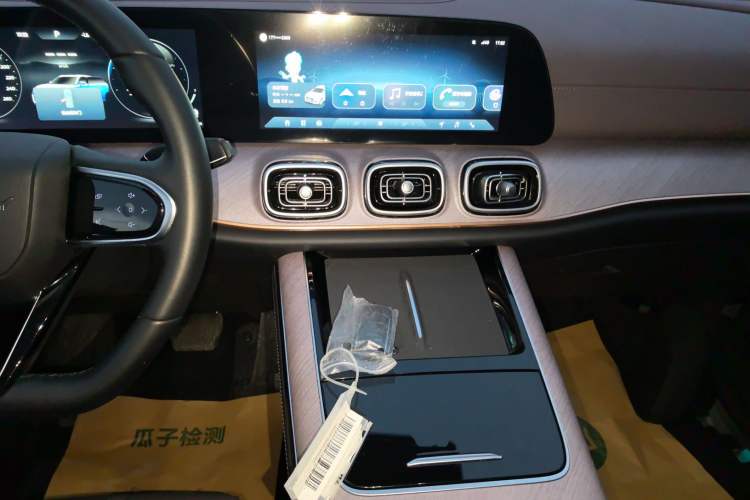 Used Chery Tiggo 9 C-DM 2025 1.5T 106KM Ultra-Comfort Edition 5 Seats Lithium-NMC