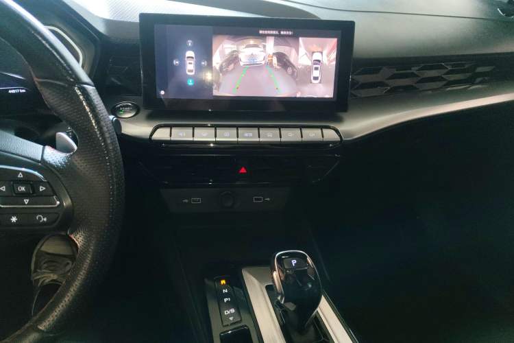 Used MG 5 2021 300TGI DCT Elegant Luxury Edition
