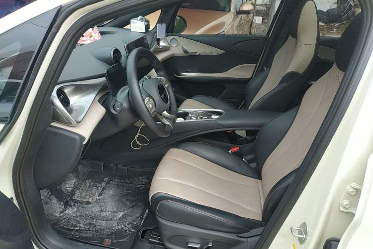 Used BYD Dolphin 2023 420 km Fashion Edition
