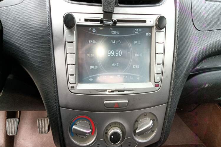 Used Chevrolet Sail 2013 Sedan 1.4L Manual - Youyi Happiness Edition