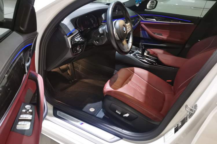 Used BMW 5 Series 2022 Second Facelift 525Li M Sport Package
