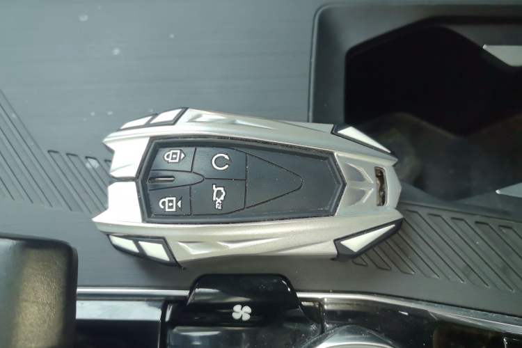 Used Oshan Z6 2023 Blue Whale 1.5T DCT Smart Edition