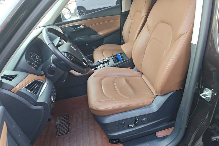 Used BORGWARD BX7 2016 28T Two-Wheel Drive Luxury Version 5 Seats
