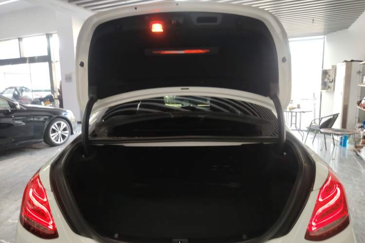 Used Mercedes-Benz C-Class 2017 Restyled C 180 L Fashion Edition Sport Version
