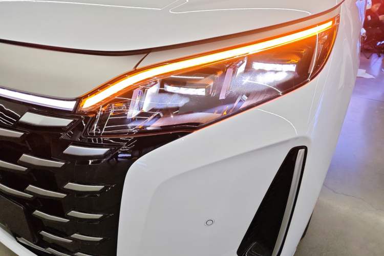 Used BYD Xia 2025 DM-i 1.5T 180km Excellence Model