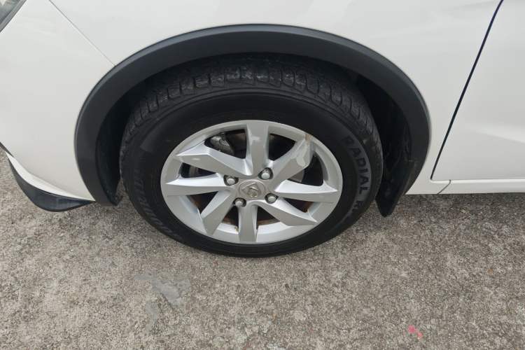 Used Baojun 310W 2017 1.5L Manual Fashion Model China V
