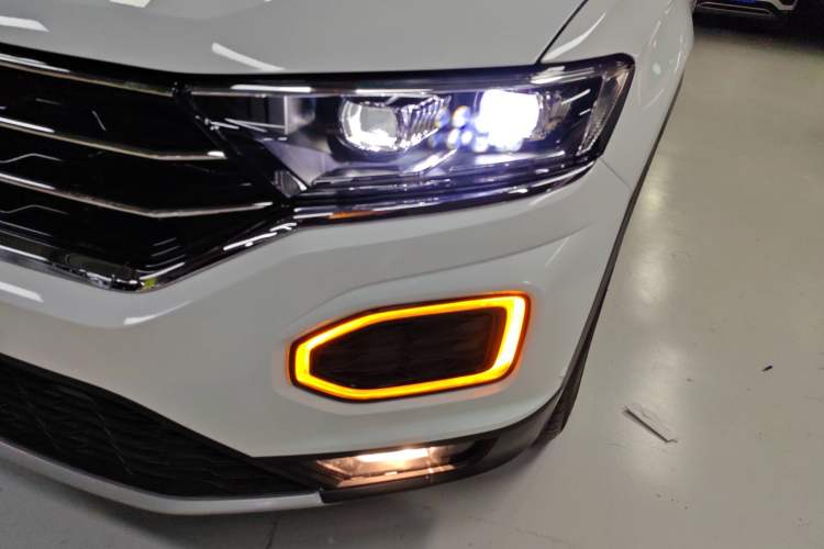 Used Volkswagen T-ROC 2021 Revised Version 280TSI DSG Two-Wheel Drive Elite Connect Edition