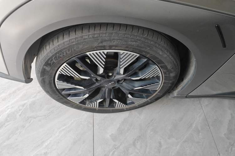 Used AION Y 2022 70 Tech Edition Ternary Lithium
