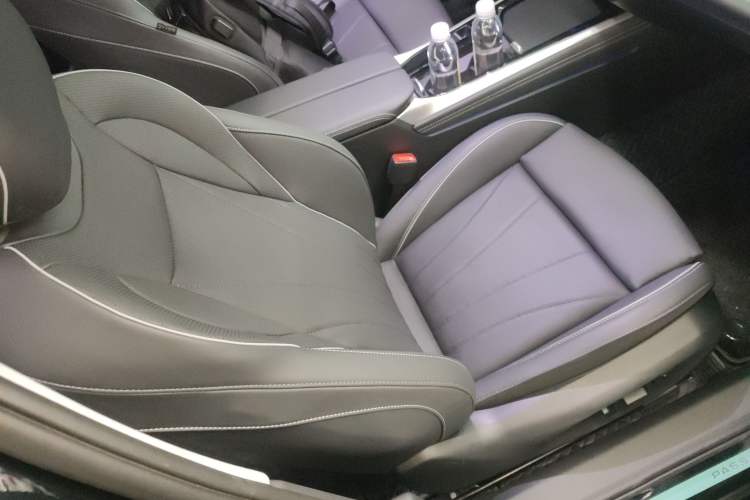 Used Volkswagen Passat 2025 Pro 380TSI Dragon Edition
