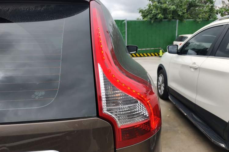 Used Volvo XC60 2015 T5 Smart Upgrade Model
