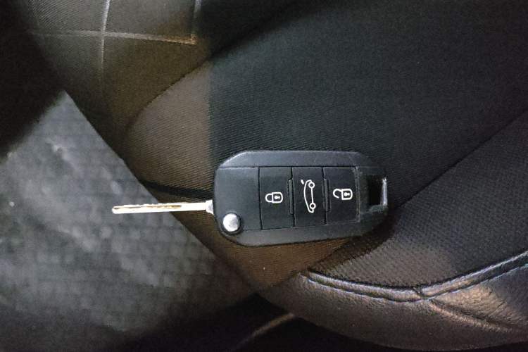 Used Peugeot 308 2016 1.6L Automatic Luxury Edition