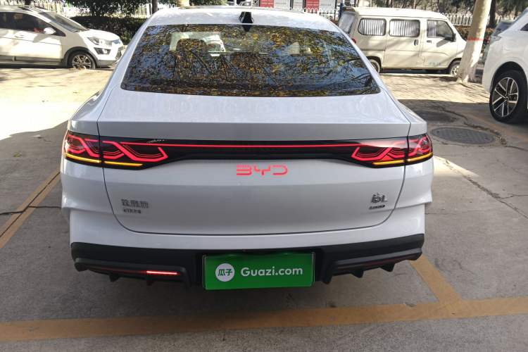 Used BYD Qin L 2025 DM-i Smart Drive 120KM Leading Model
