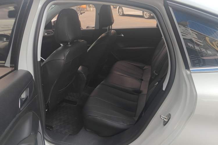 Used Peugeot 308 2018 1.6L Automatic Luxury Edition
