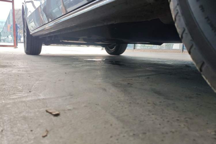 Used Buick GL8 2023 Land Executive Class Comfort Model
