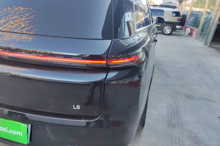Used Li Auto L8 2024 Pro Model
