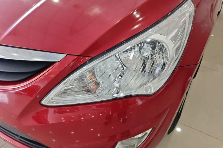 Used Hyundai Verna 2010 Sedan 1.4L Manual Comfort GS