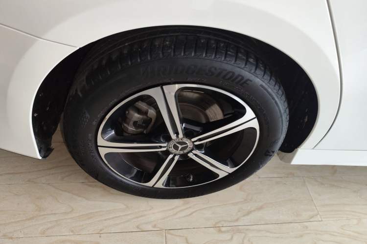 Used Mercedes-Benz A-Class 2022 Revised Version A 200 L Sport Sedan Fashionable Style
