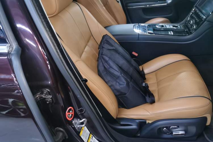 Used Jaguar XJ 2014 XJL 3.0 SC Two-Wheel-Drive Panoramic Business Edition