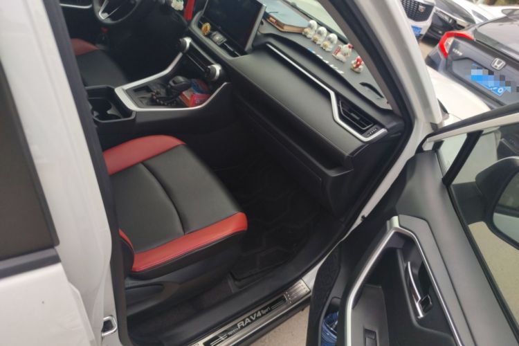 Used Toyota RAV4 2022 2.0L CVT Two-Wheel Drive Fashion Edition
