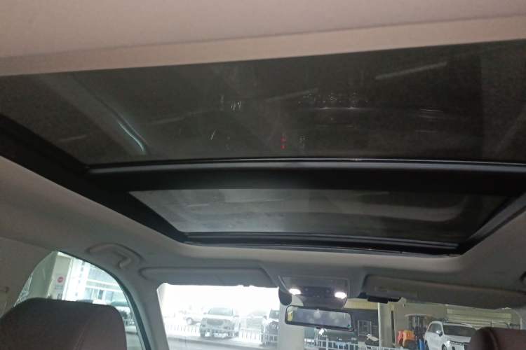 Used Honda CR-V 2023 240TURBO Two-Wheel Drive Deluxe Edition 7 Seats