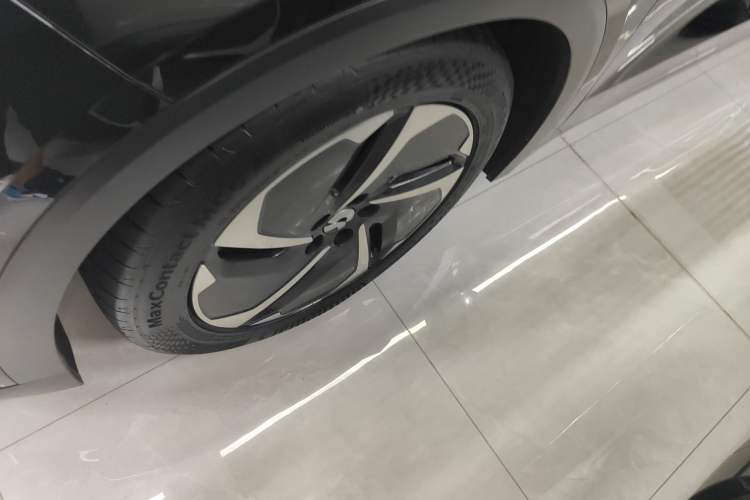 Used Nio ES8 2023 75 kWh Executive Edition
