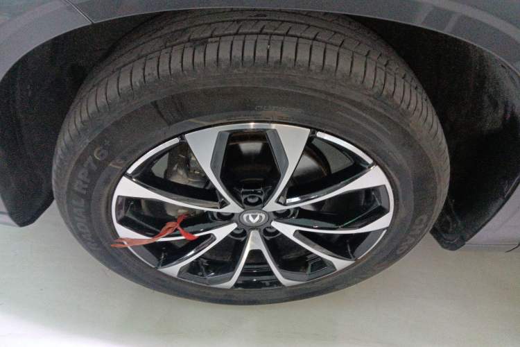 Used Changan UNI-Z New Energy 2024 Blue Whale Smart Electric iDD 125km Beyond Edition
