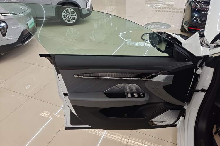 Used Zeekr 001 2023 ME Edition 100 kWh
