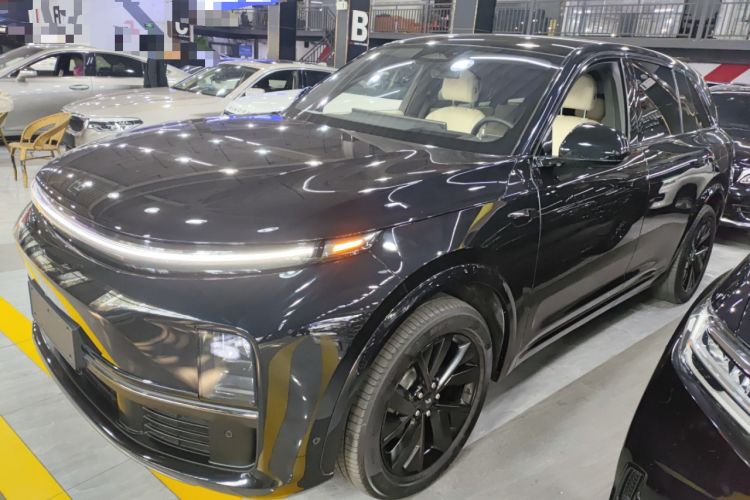 Used Li Auto L7 2023 Air model
