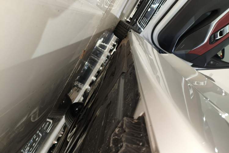 Used BMW 3 Series 2025 330Li M Sport Shadowline Package
