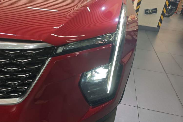 Used Cadillac XT4 2024 28T Two-Wheel-Drive Prestige Version