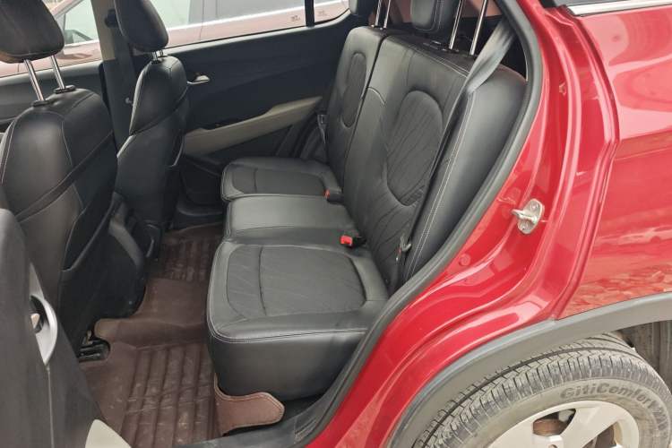 Used Baojun 510 2017 1.5L Automatic Fashion Model