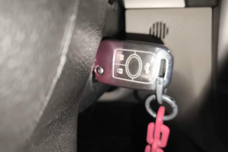 Used Buick Excelle 2015 1.5L Automatic Classic Model
