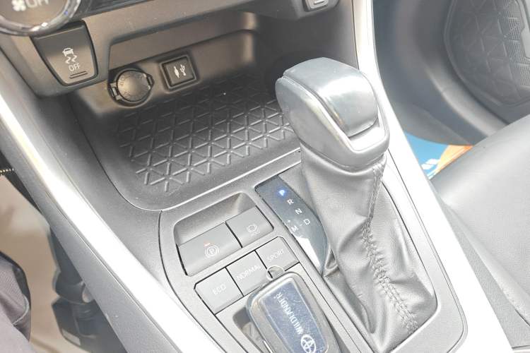 Used Toyota Wildlander 2022 2.0L CVT Two-Wheel Drive Luxury PLUS Edition