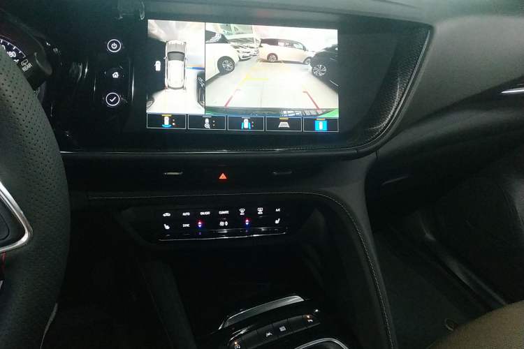 Used Buick Envision 2021 Encore Plus 652T Five-Seat Luxury Model
