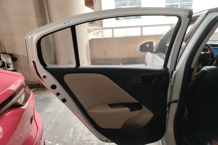 Used Honda Greiz 2016 1.5L CVT Classic Edition
