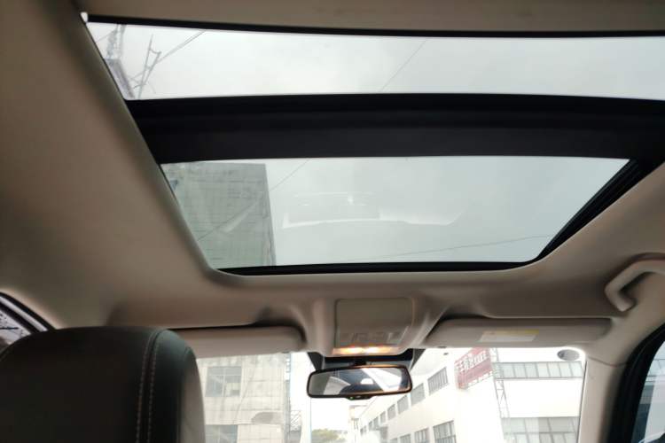 Used Qoros 5 2018 Revised 1.6T Automatic Luxury Version
