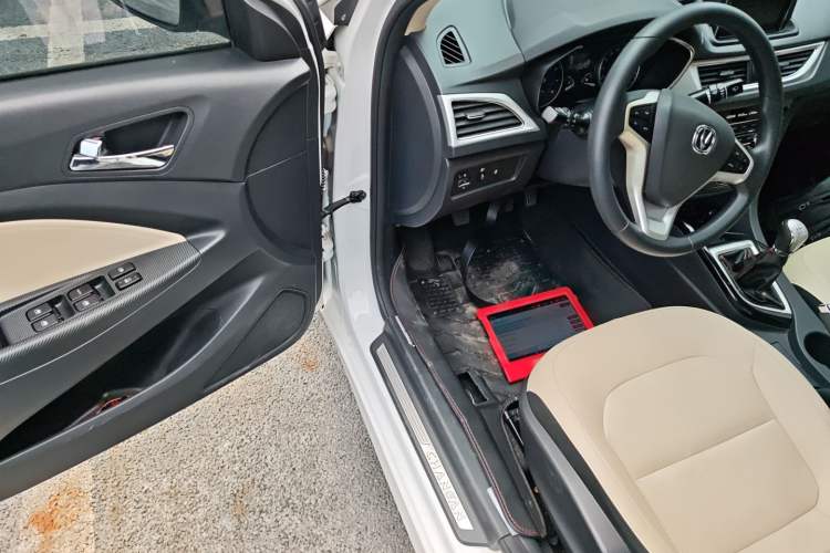 Used Changan Alsvin V7 2015 1.6L Manual Enjoyment Model China V Standard
